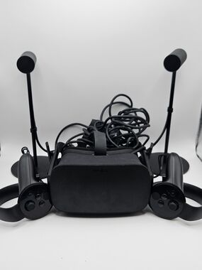 Oculus Rift VR Headset with Controllers And Sensors